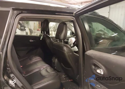 2019 Jeep Cherokee Trailhawk 4X4 из США, поврежденный, VIN 1C4PJMBX4KD356556